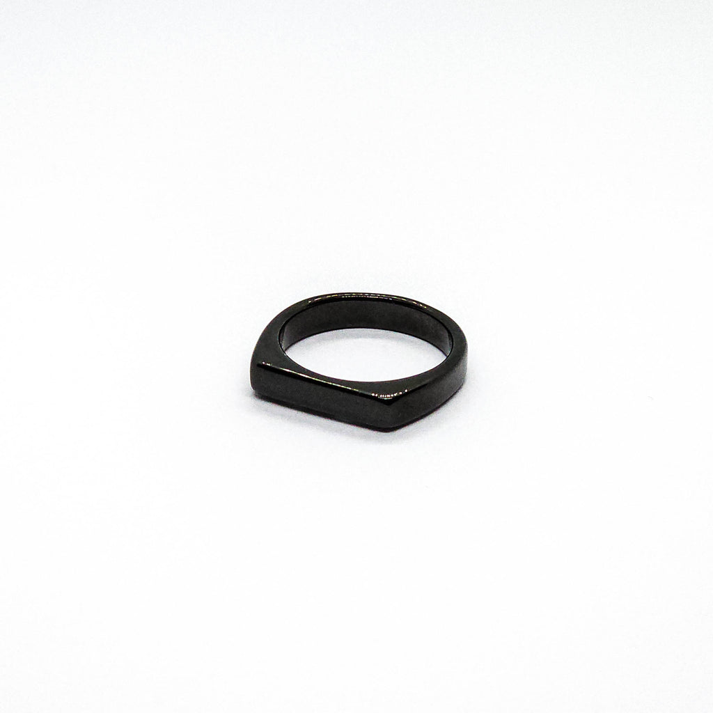 RING • MINUS (BLACK)