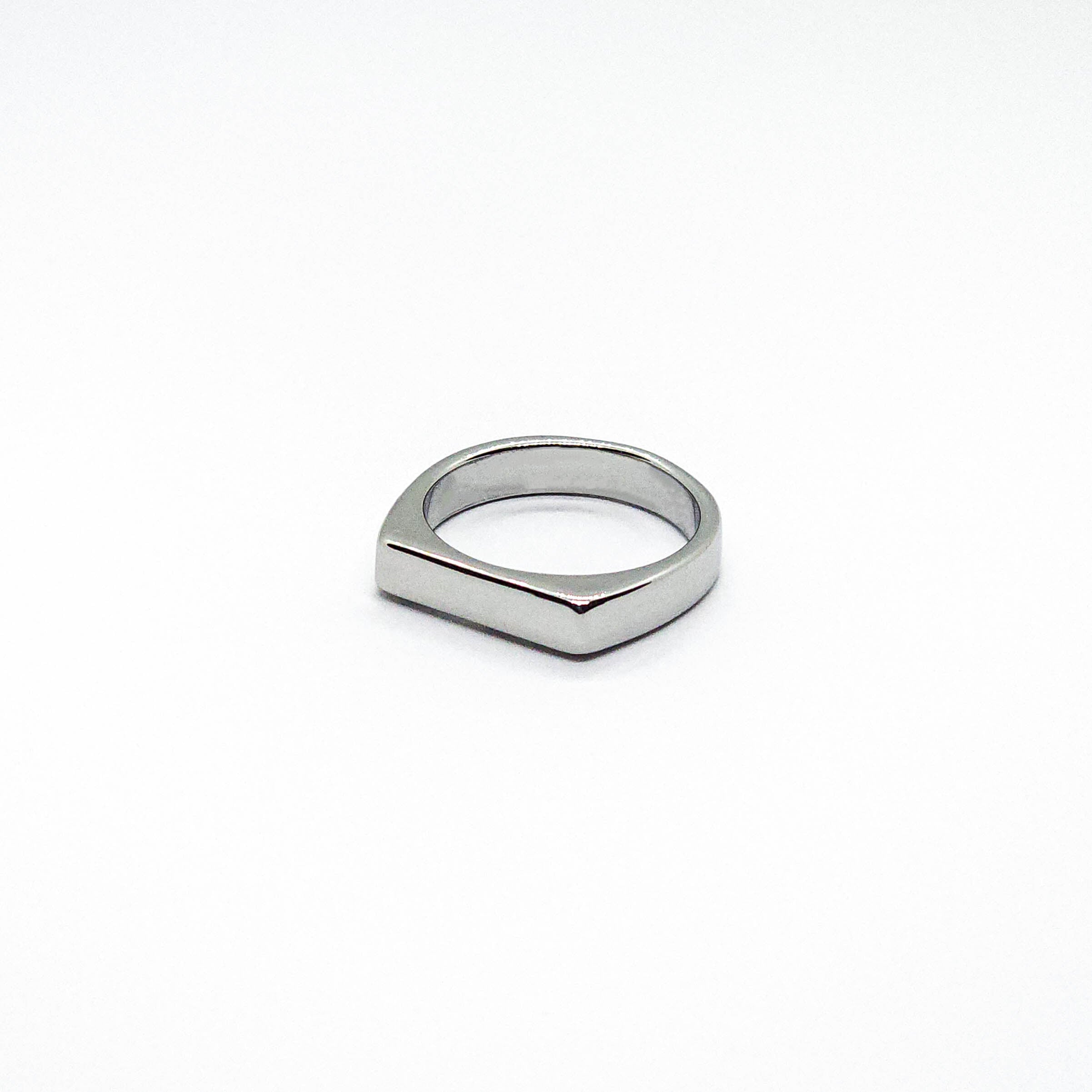 RING • MINUS (SILVER)