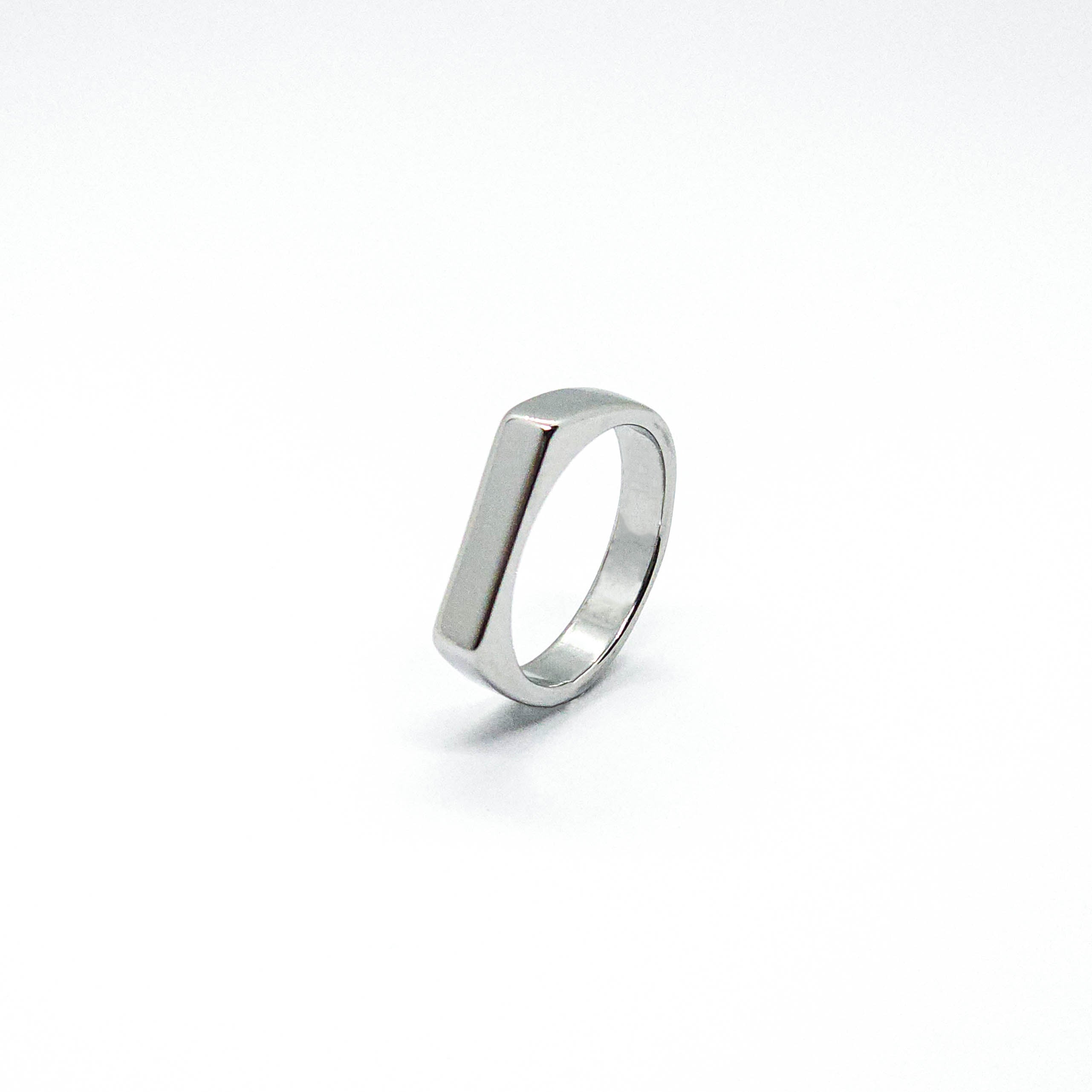 RING • MINUS (SILVER)