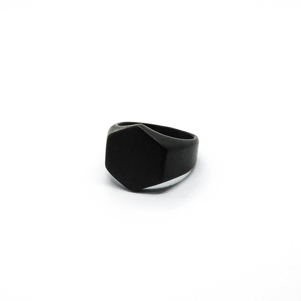 RING • BOLT (BLACK)