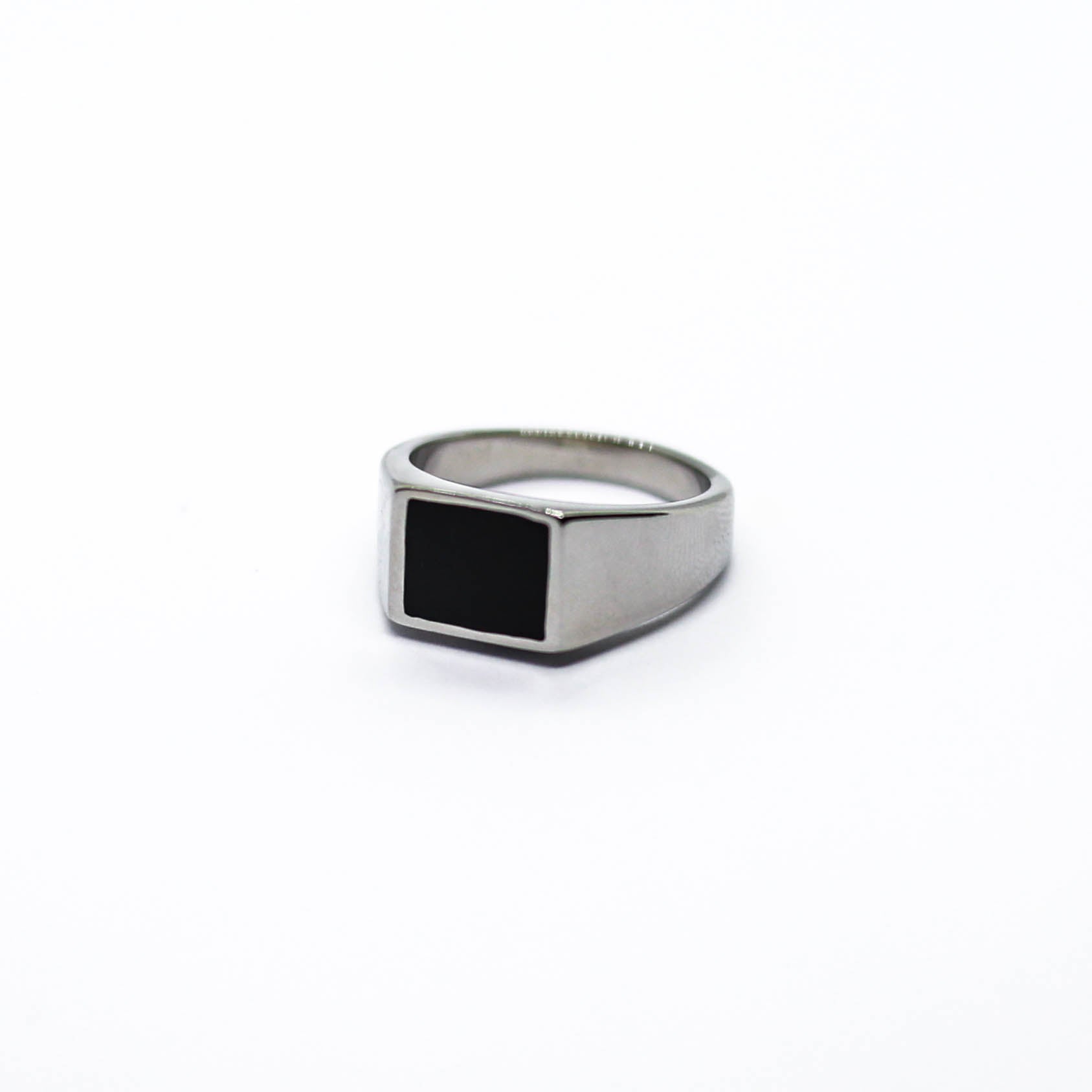 RING • REC BLACK ONYX