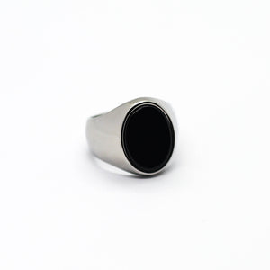 RING • OVAL BLACK ONYX (SILVER)