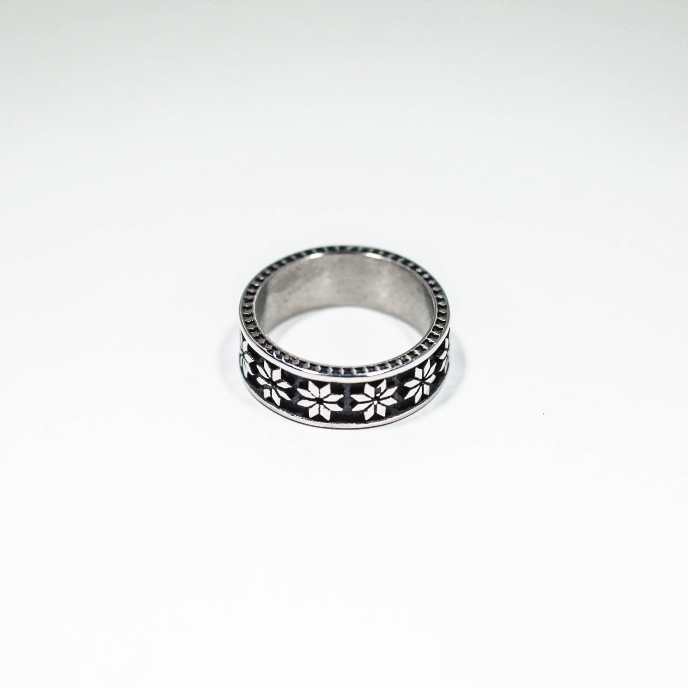 RING • FLORAL