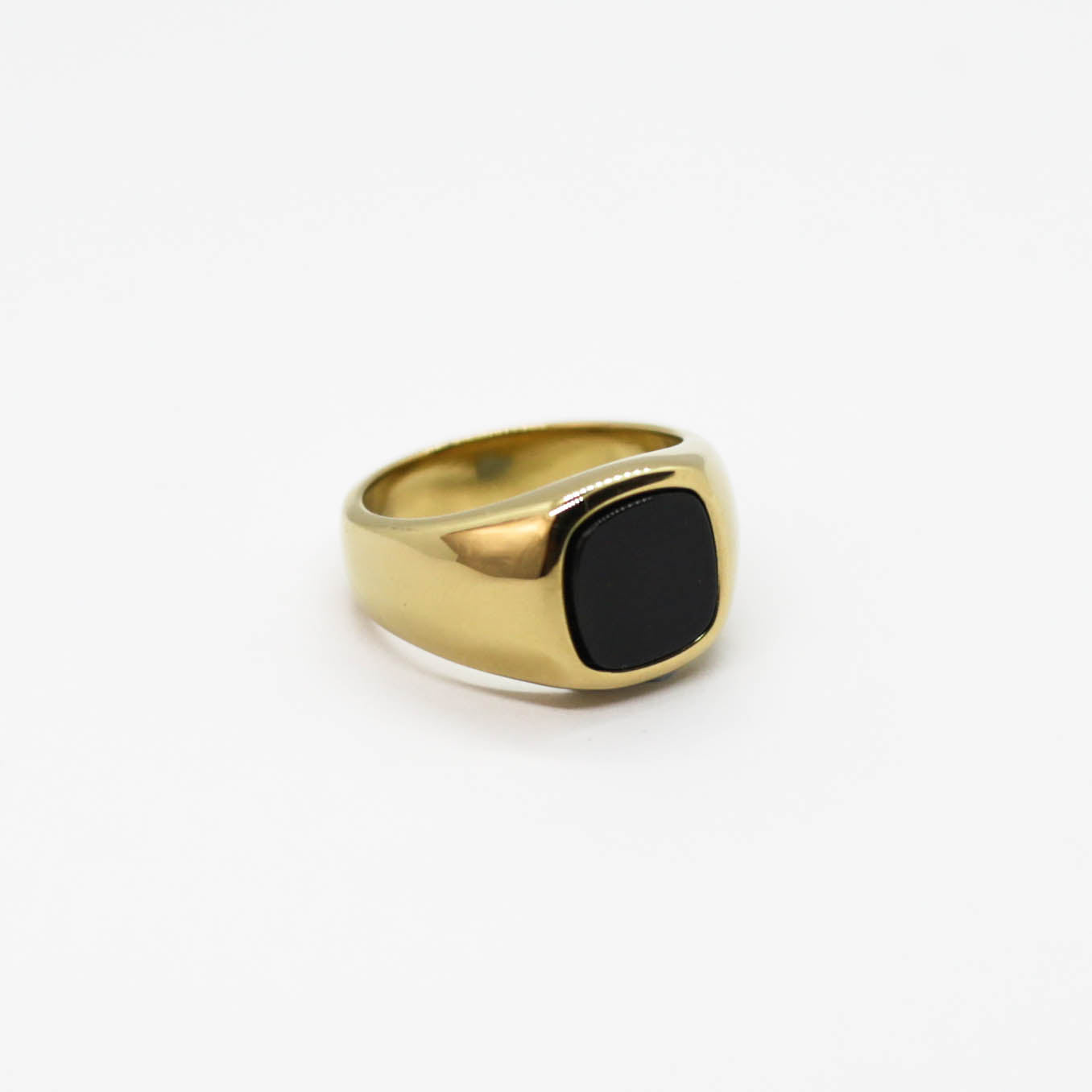 RING • FLAT BLACK ONYX (GOLD)