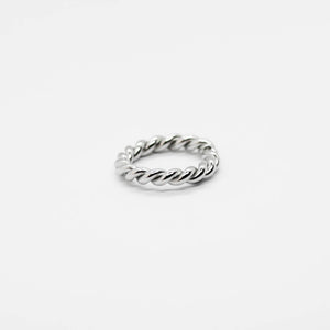 RING • TWIRL (SILVER)