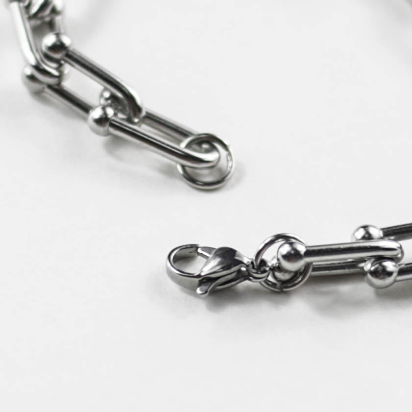 BRACELET • HORSESHOE LINK CHAIN (SILVER)