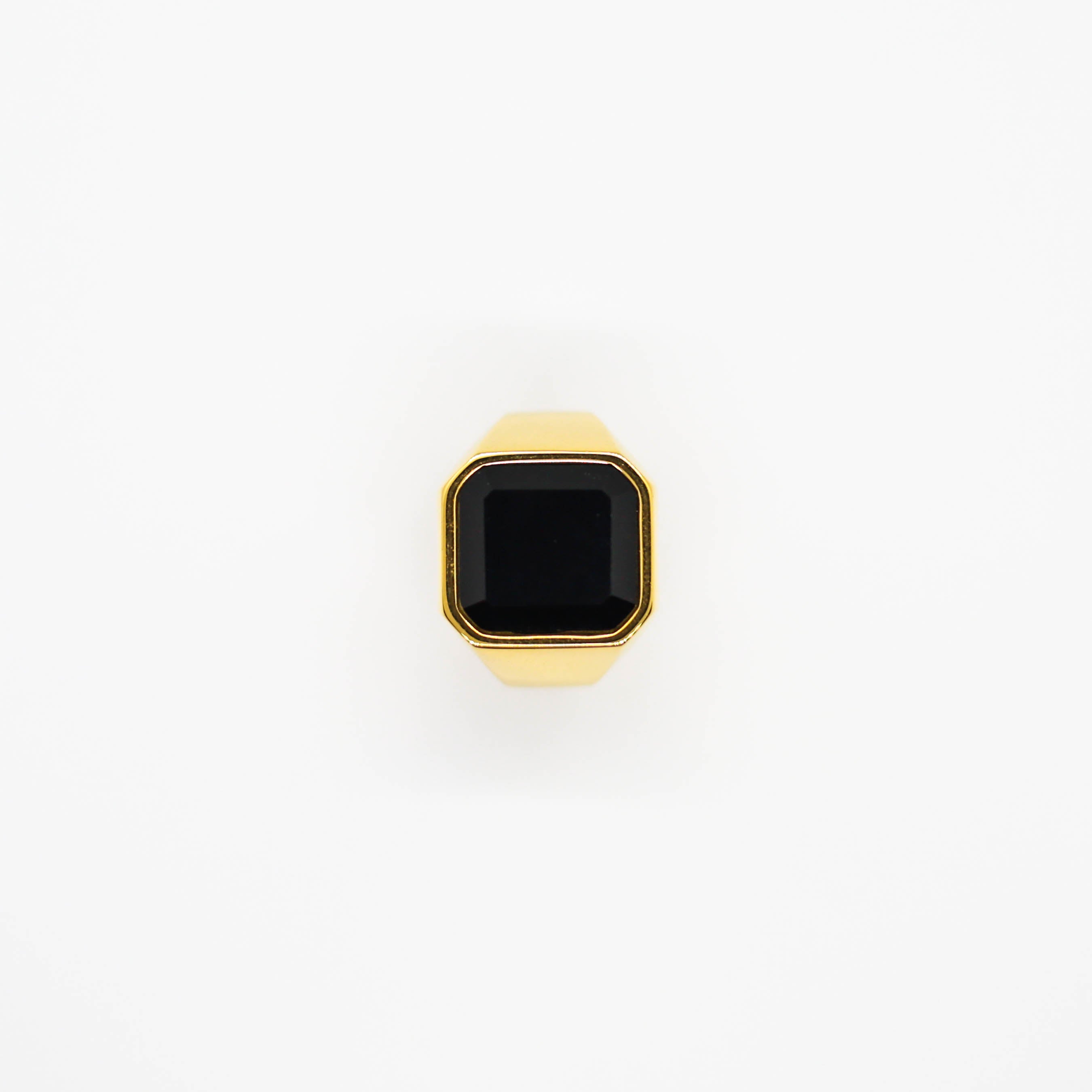 RING • BLACK ONYX (GOLD)